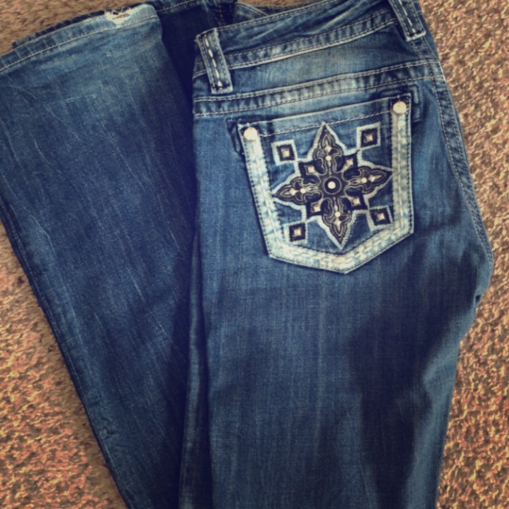 Miss me signature boot size 28